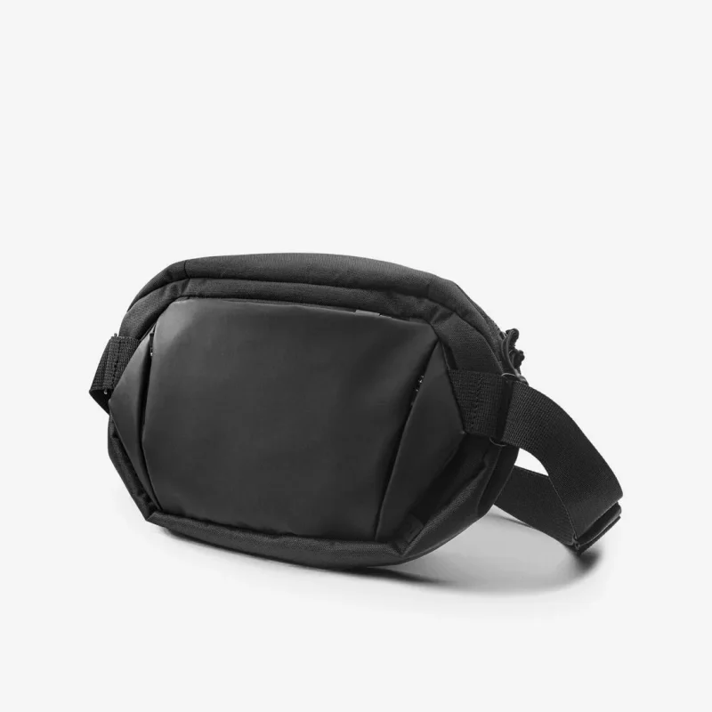 urban walking messenger bag black